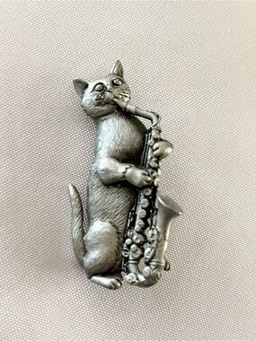 Vintage JJ Jonette "Cool Cat" Brooch